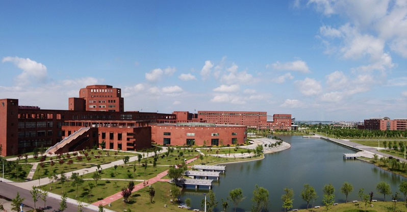 江西師范大學(xué)旭潔洗地機(jī)客戶案例-<a href=http://www.53308.cn target=_blank class=infotextkey>洗地機(jī)生產(chǎn)廠</a>家